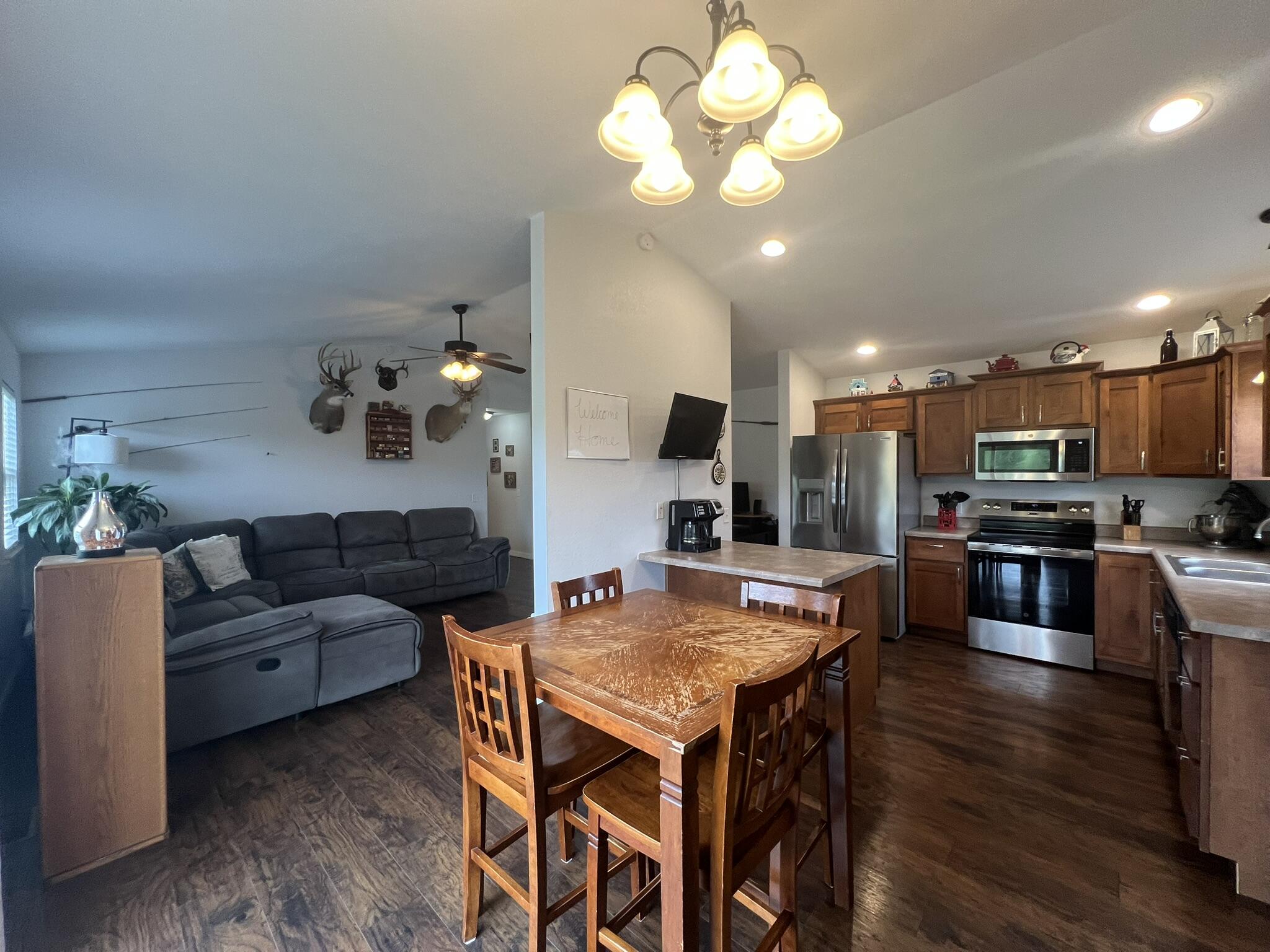 1604 Luna Drive