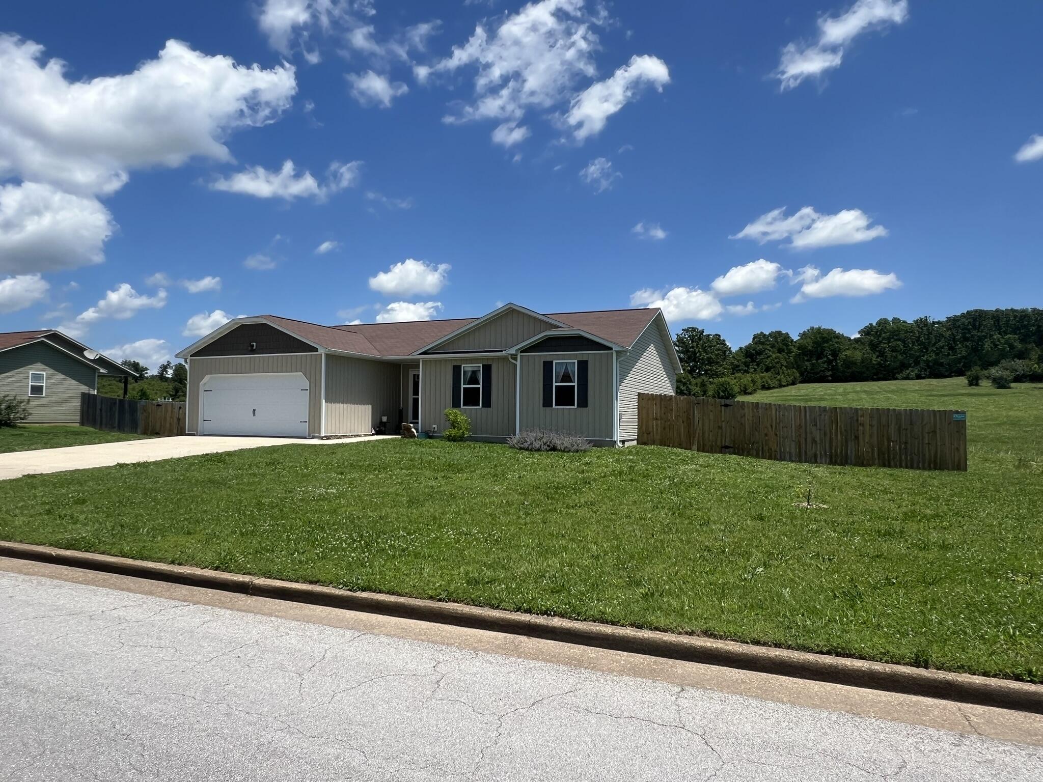 1604 Luna Drive