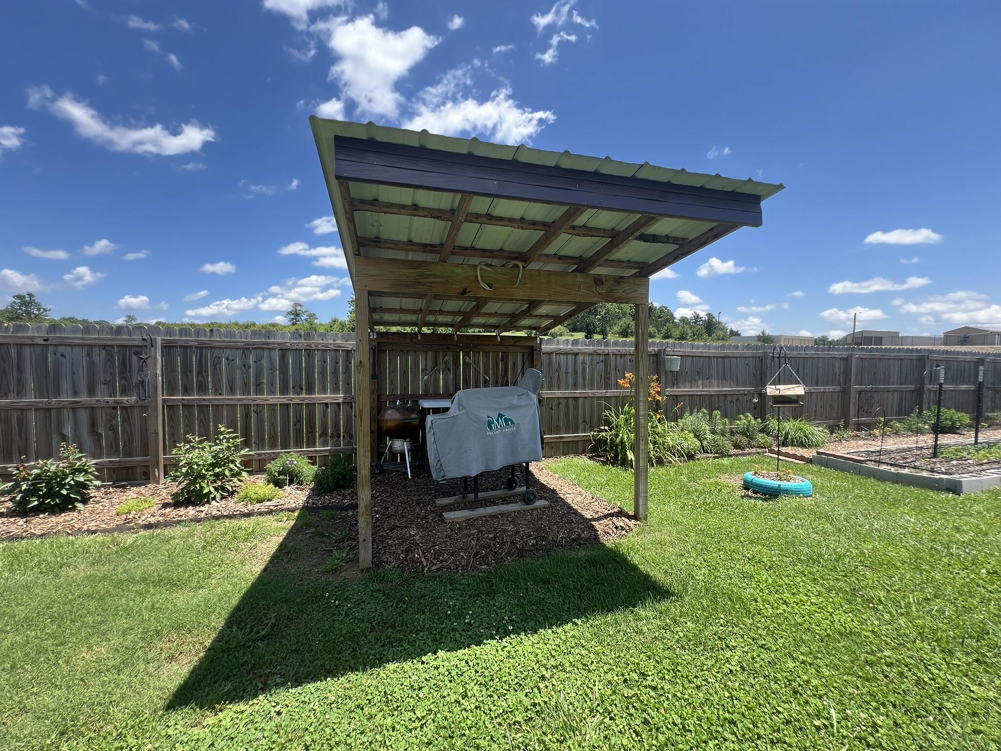 1604 Luna Drive
