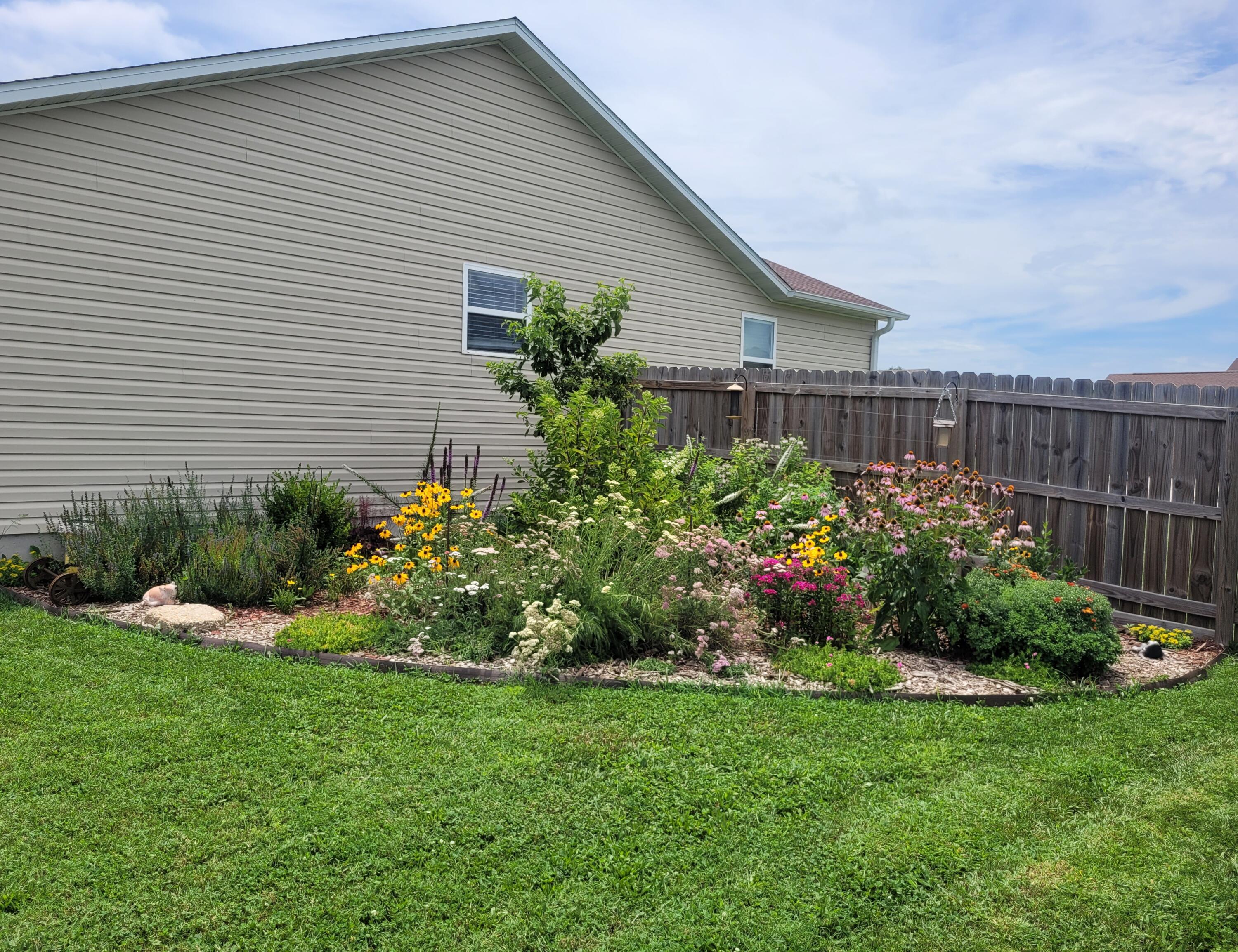 1604 Luna Drive