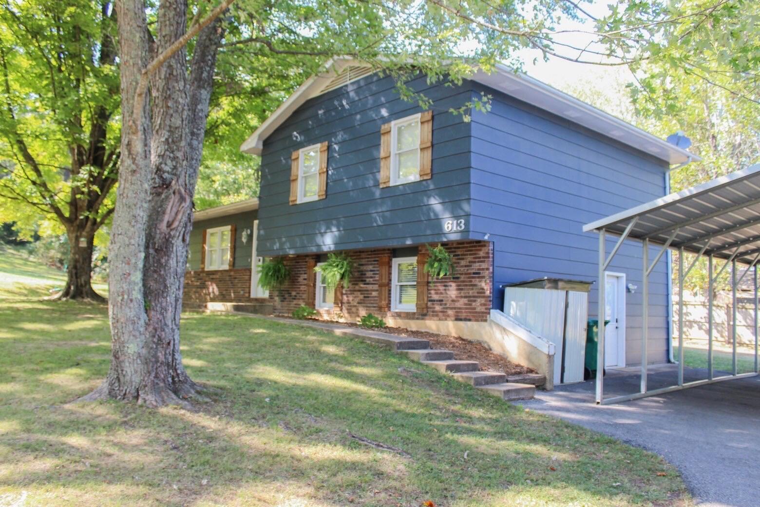 613 Spencer Lane