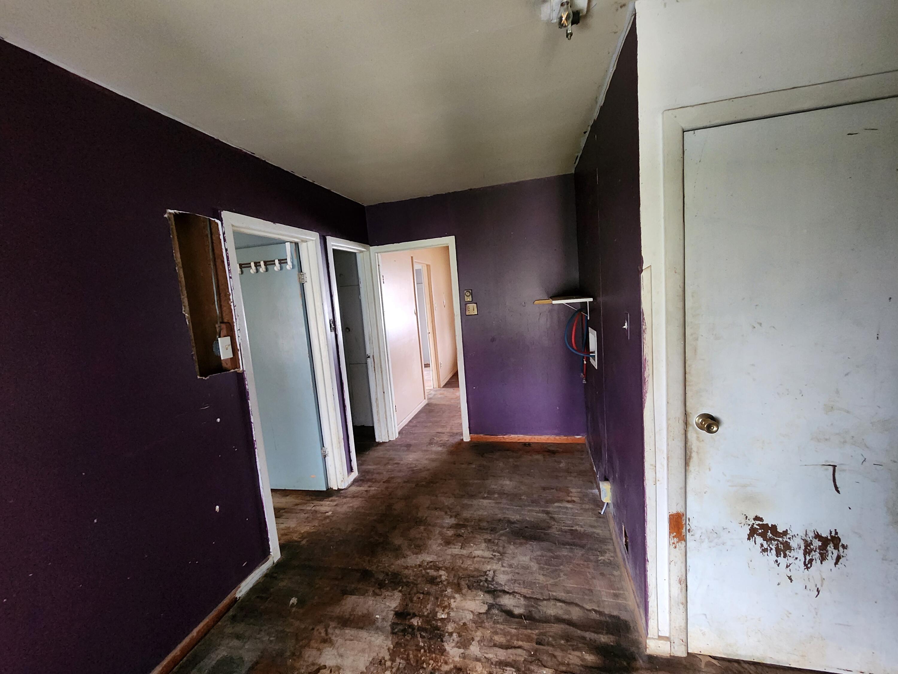 1462 W 5th Street