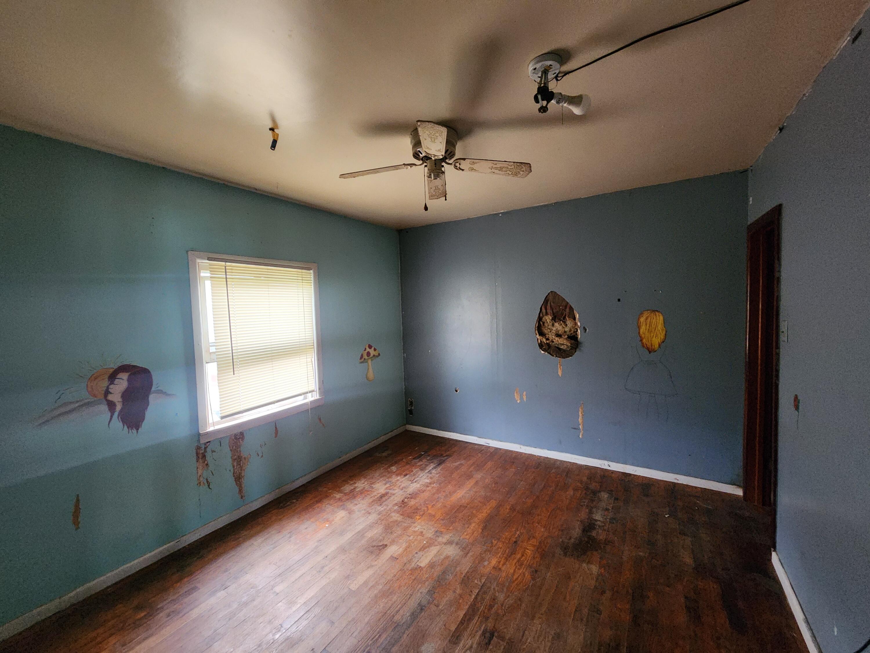 1462 W 5th Street