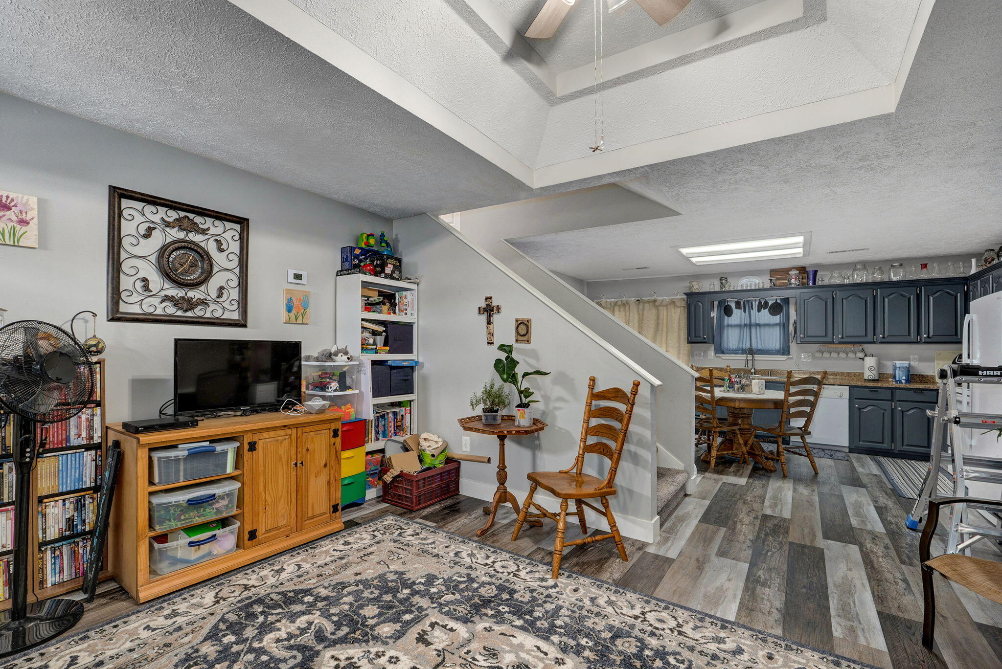 1602 1604 Sherwood Court
