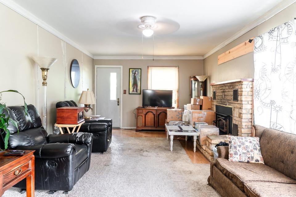 705 Preacher Roe Boulevard