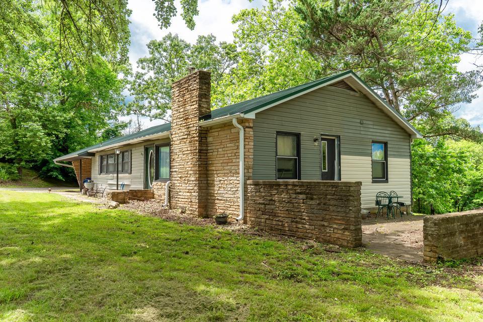 705 Preacher Roe Boulevard