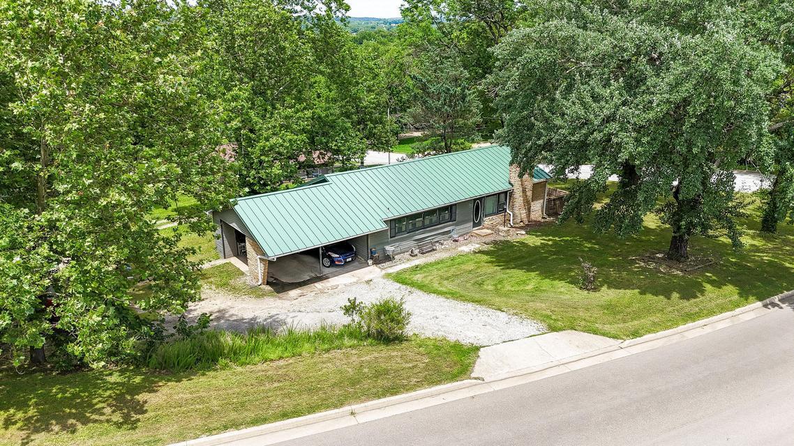 705 Preacher Roe Boulevard