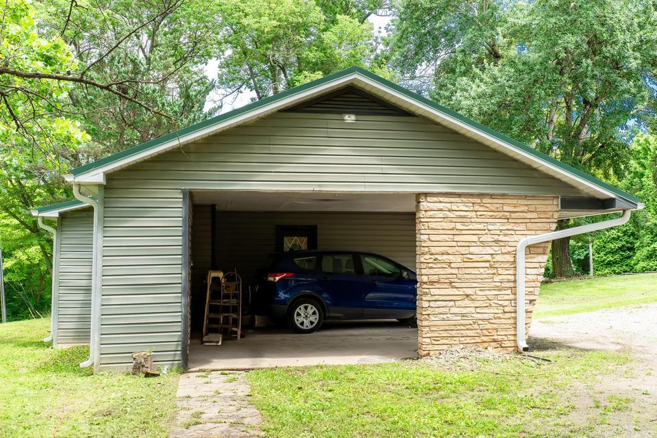 705 Preacher Roe Boulevard