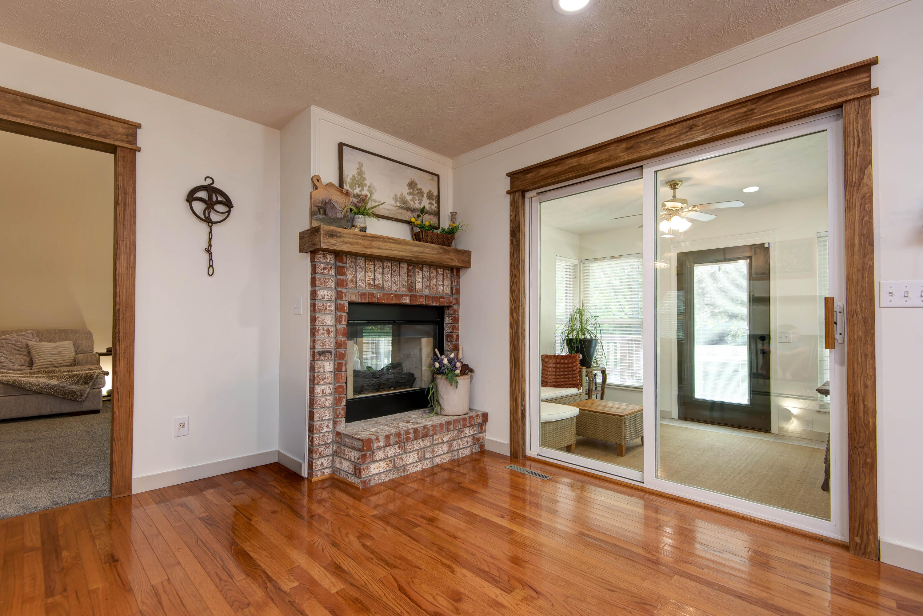 295 Oak Tree Lane