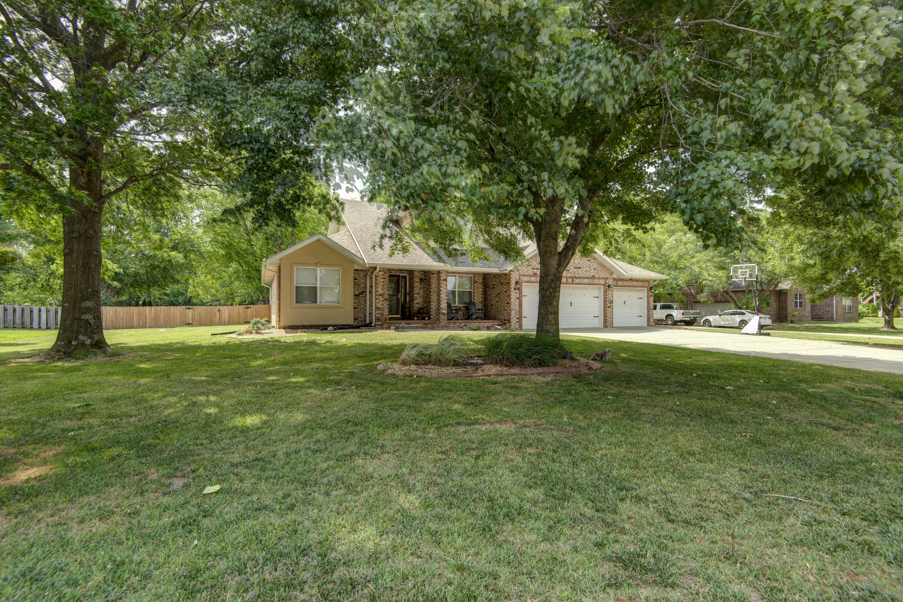 295 Oak Tree Lane