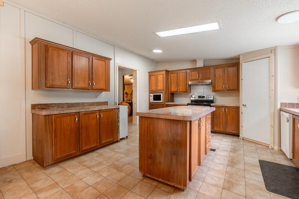 6601 County Road 9300