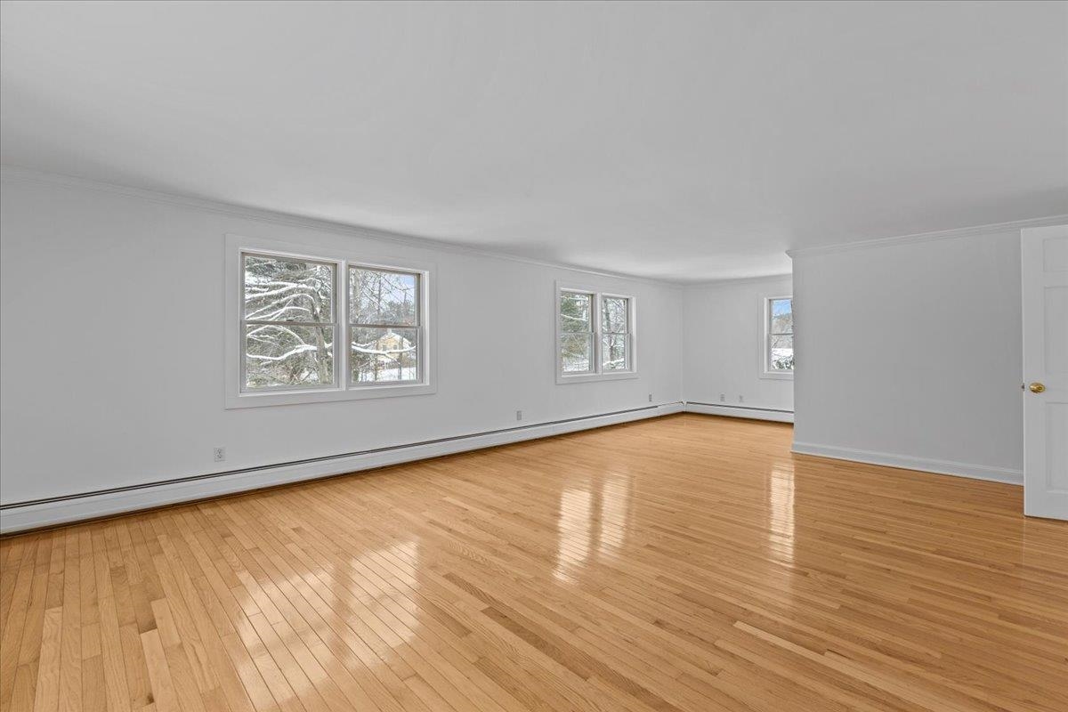 11 Barnes Hill Road