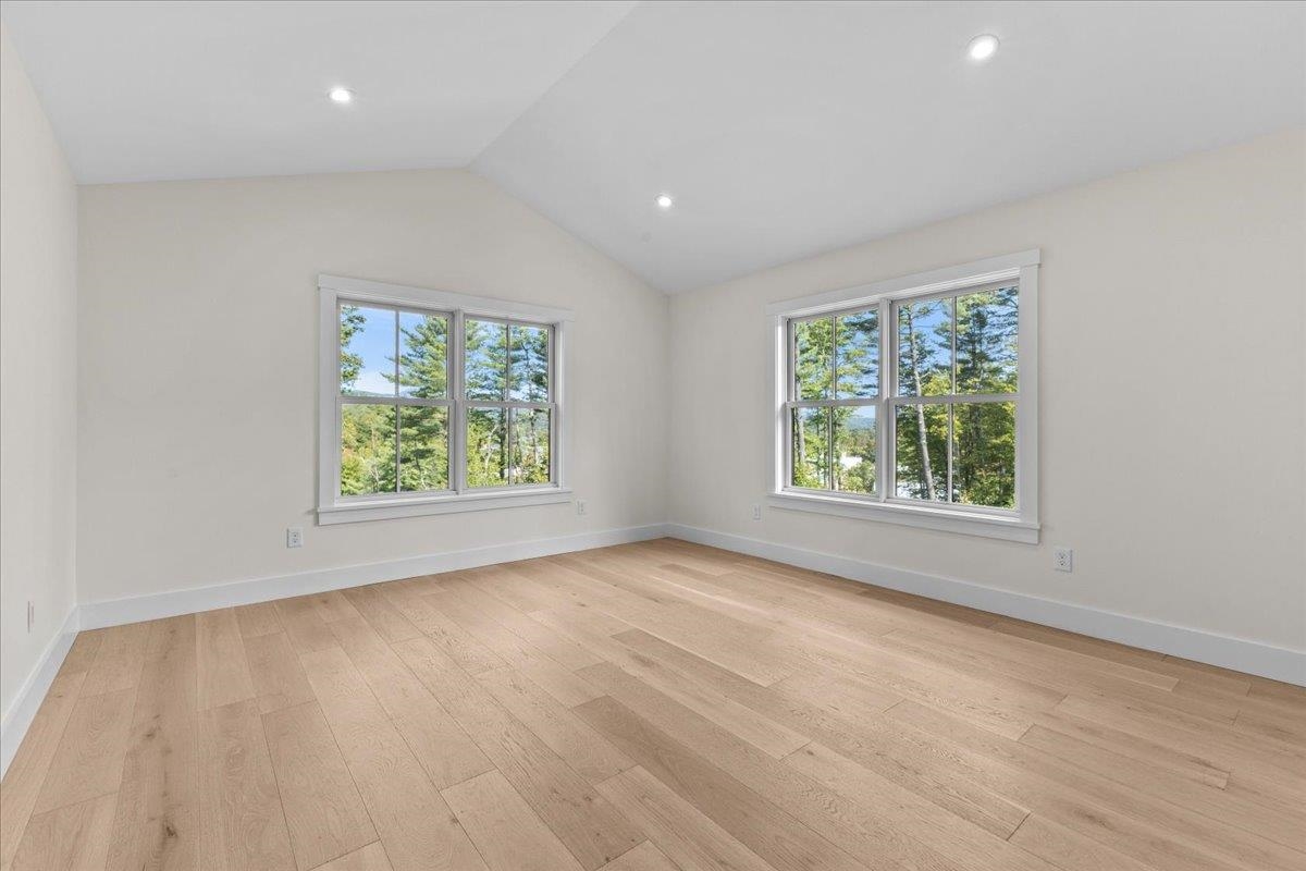 539 Thomas Lane Unit: 27