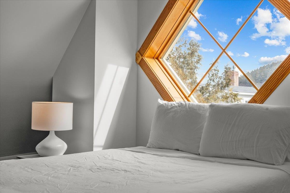 112 Main Street Unit: 7