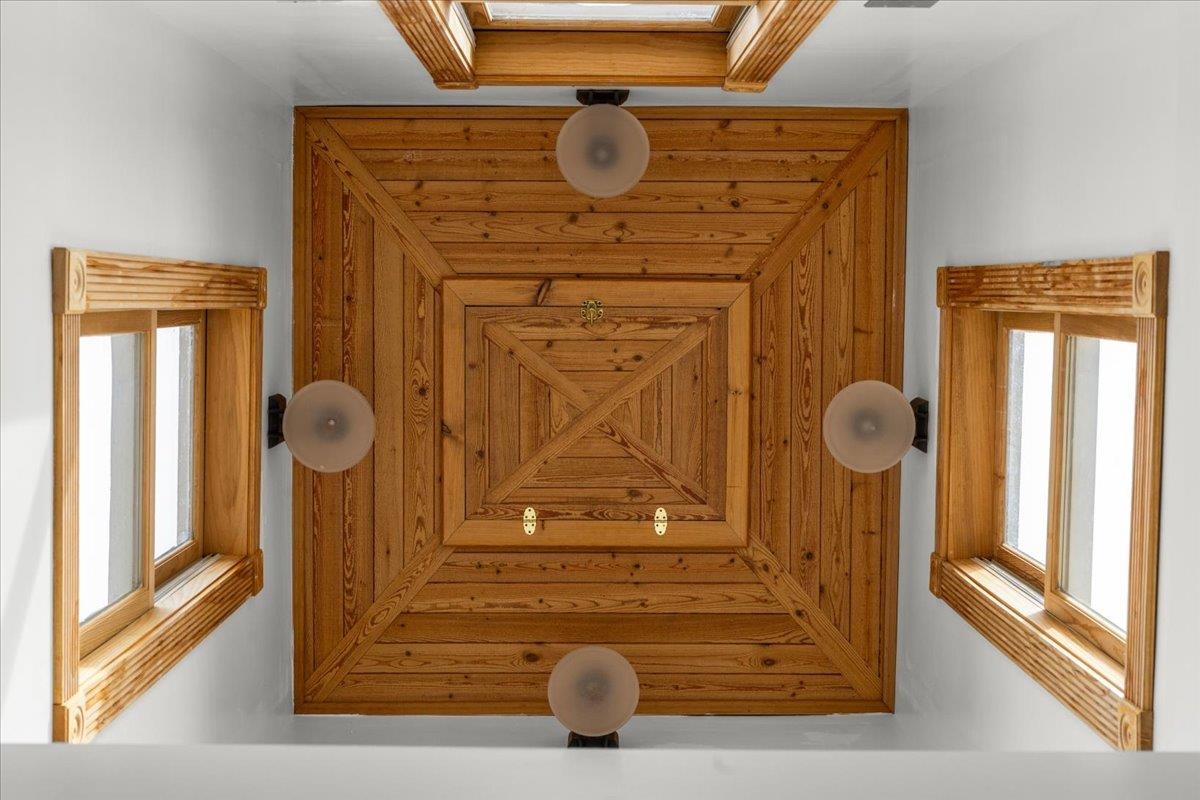 112 Main Street Unit: 7