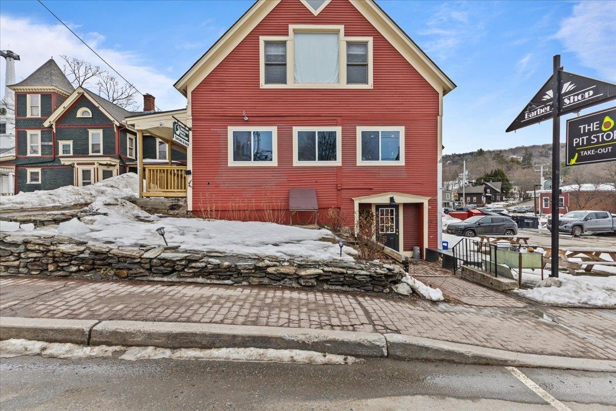 112 Main Street Unit: 7