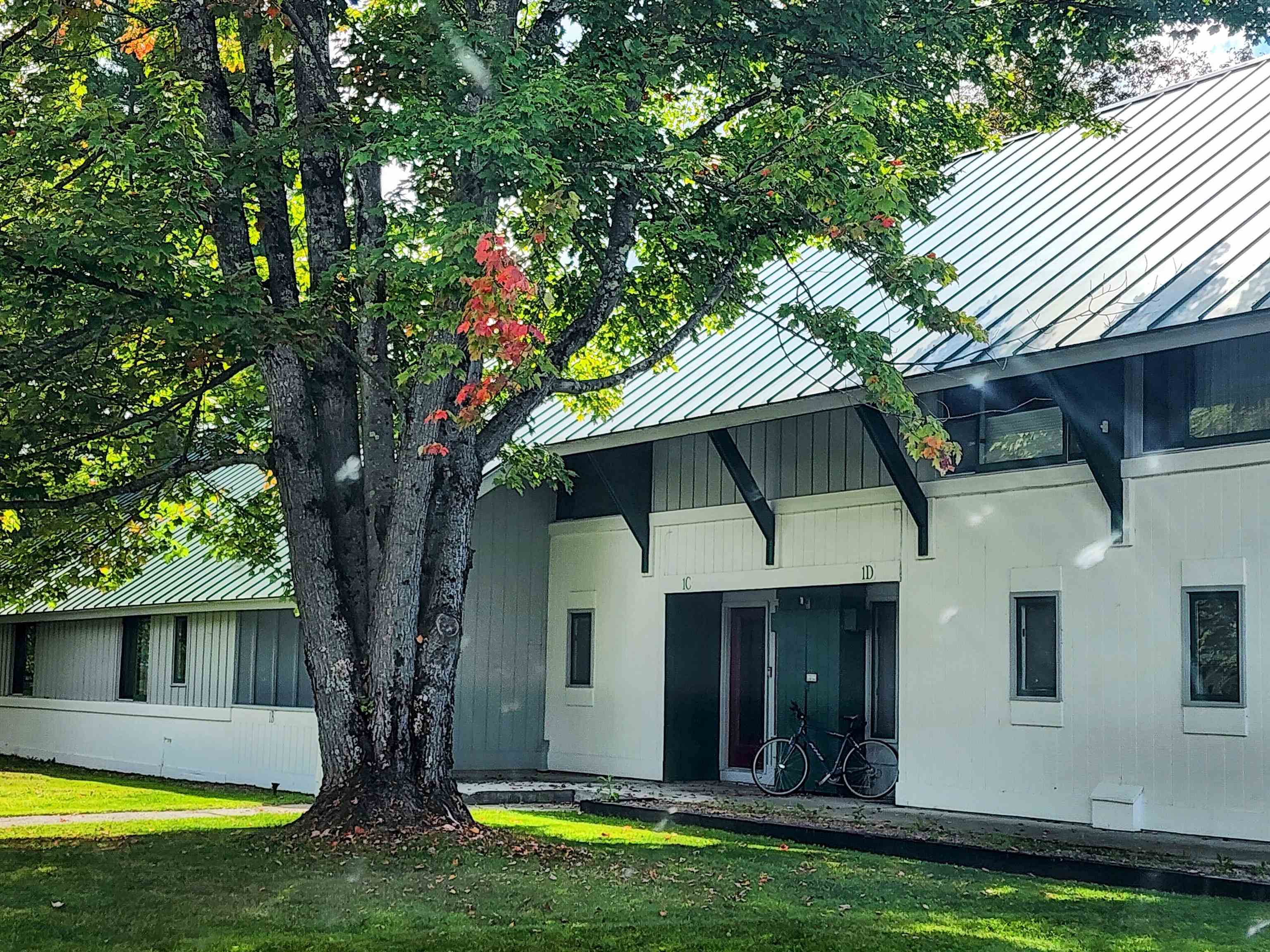 90 Village Green Drive Unit: 1C