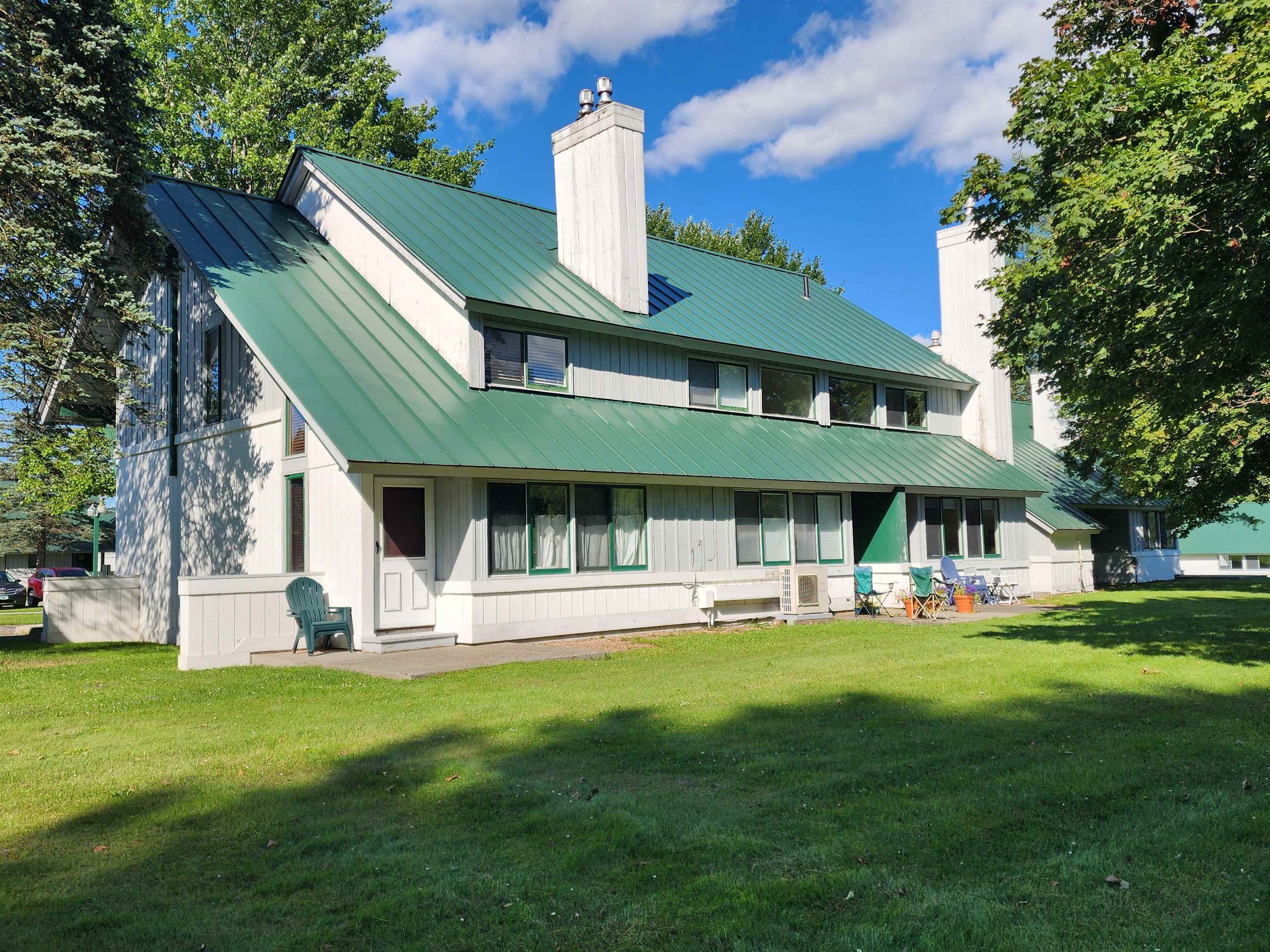 90 Village Green Drive Unit: 1C