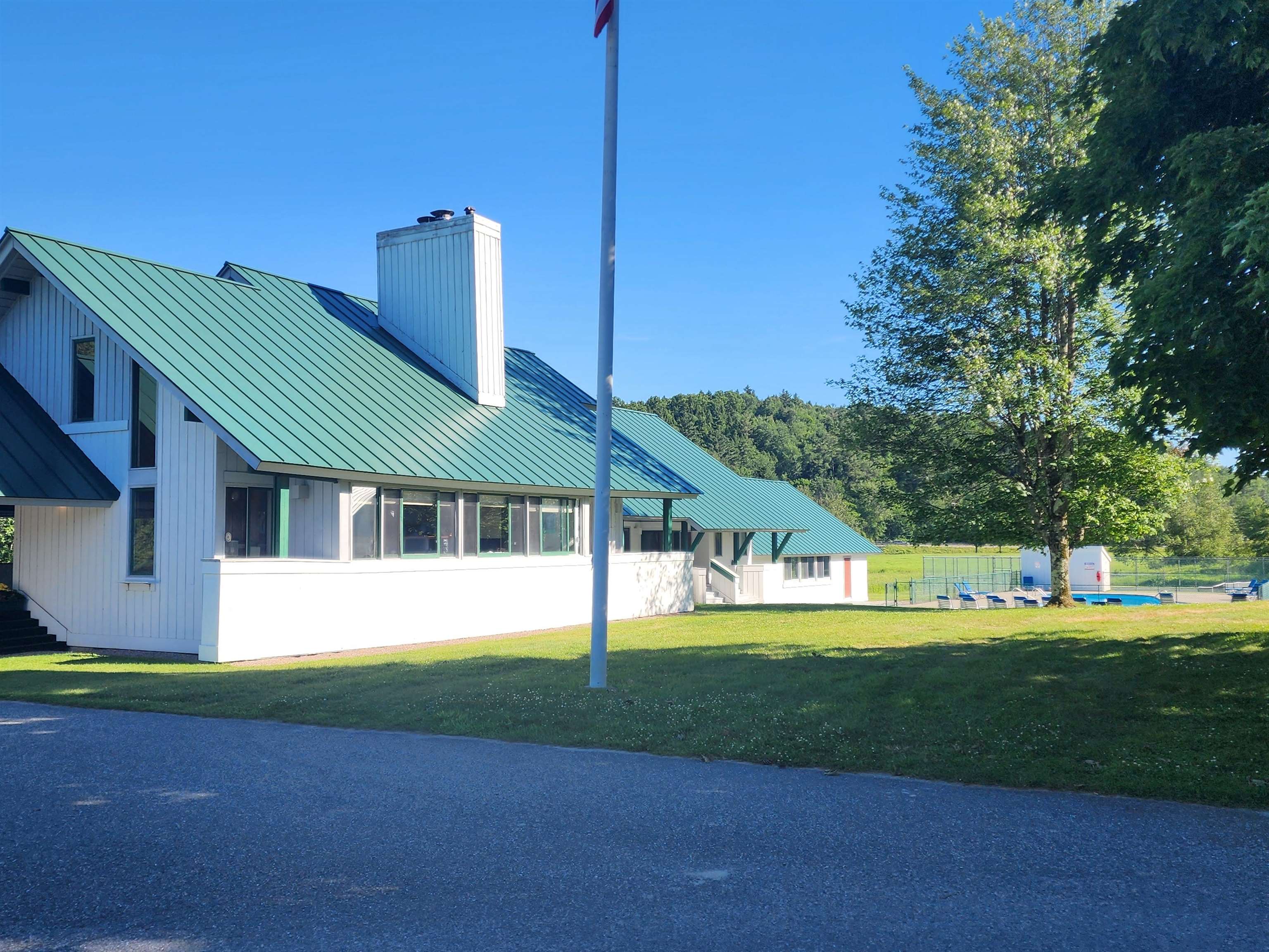 90 Village Green Drive Unit: 1C