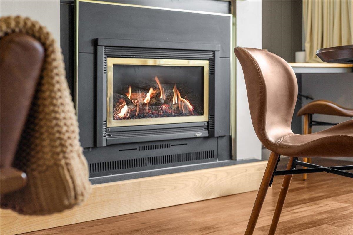 185 Village Green Drive Unit: 8B