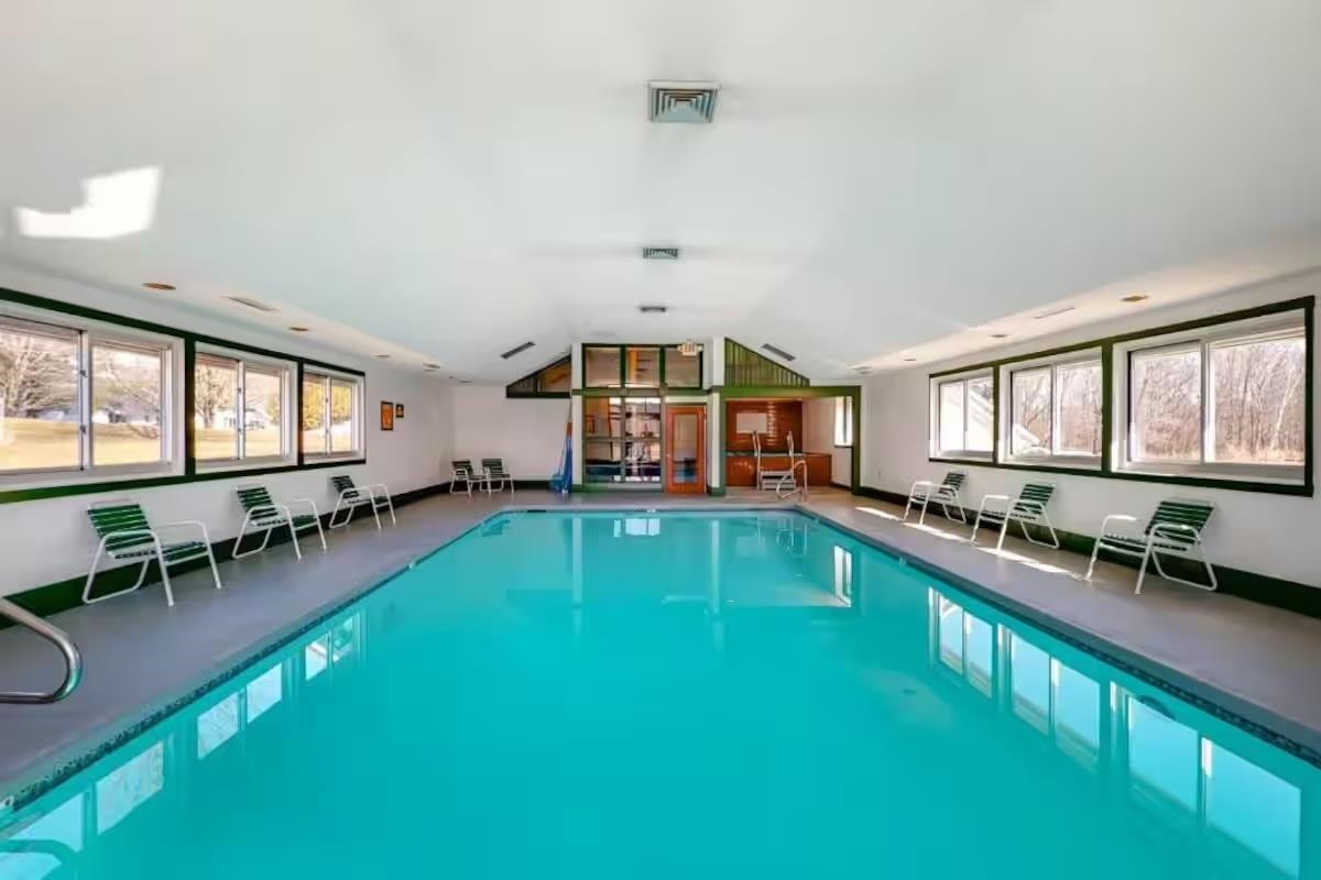 185 Village Green Drive Unit: 8B