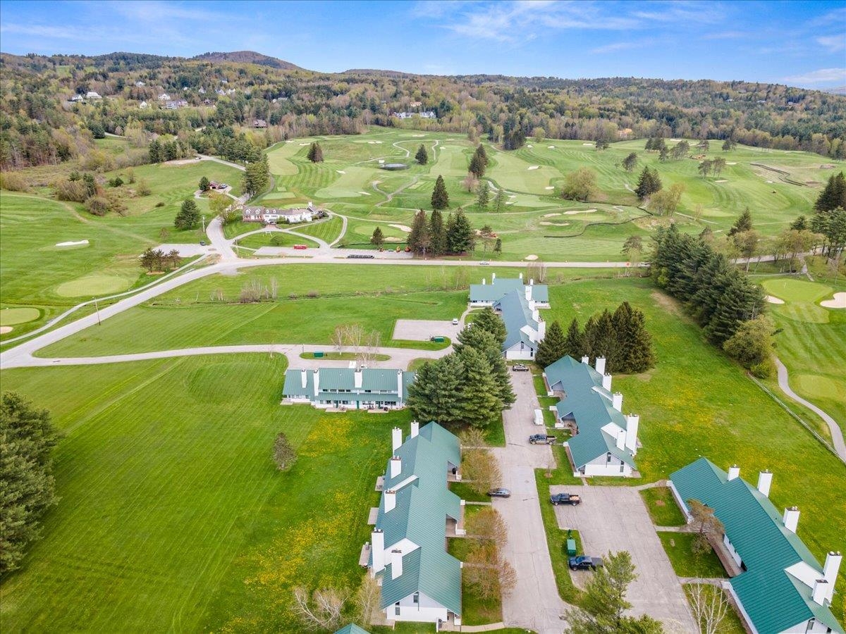 185 Village Green Drive Unit: 8B