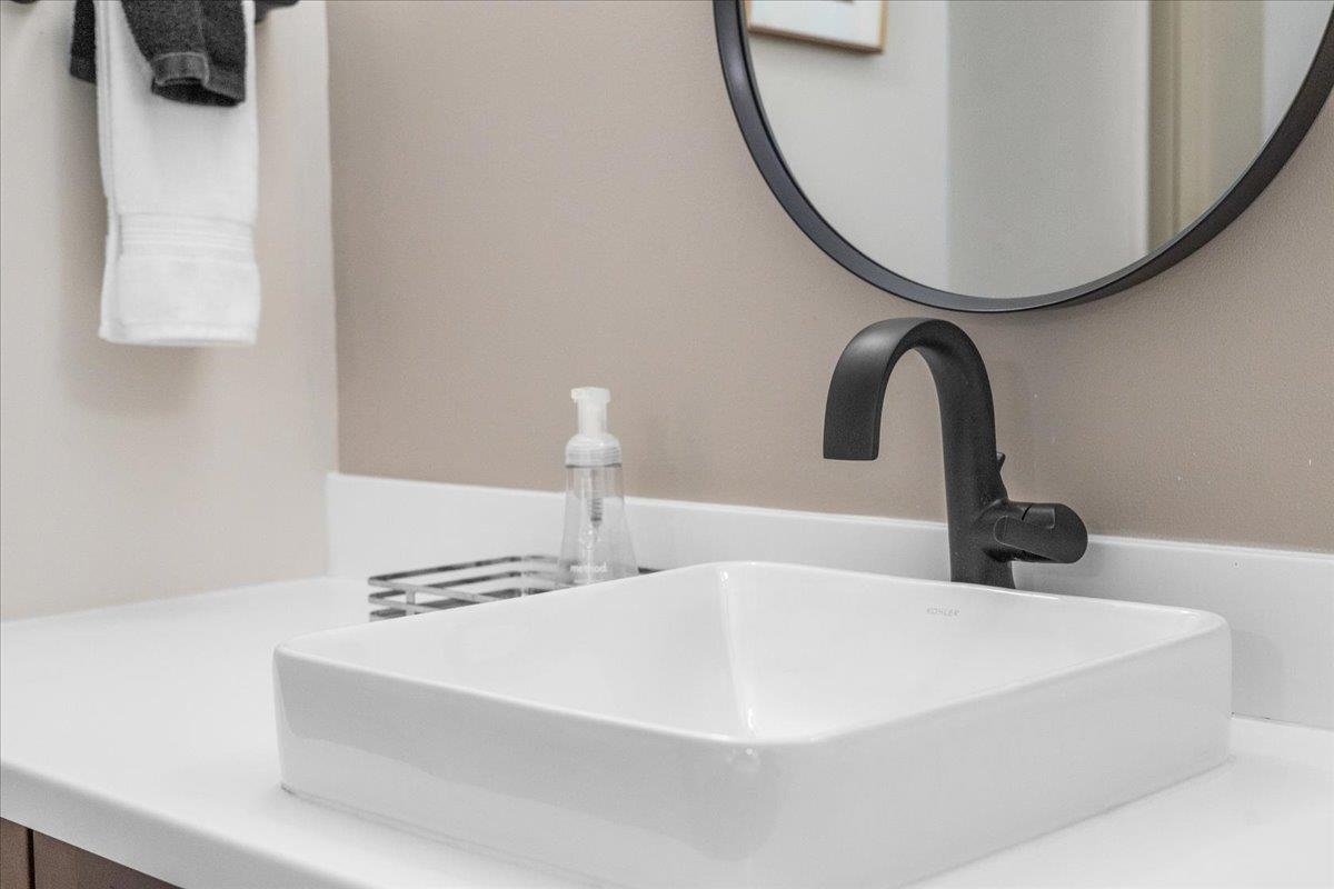 185 Village Green Drive Unit: 8B