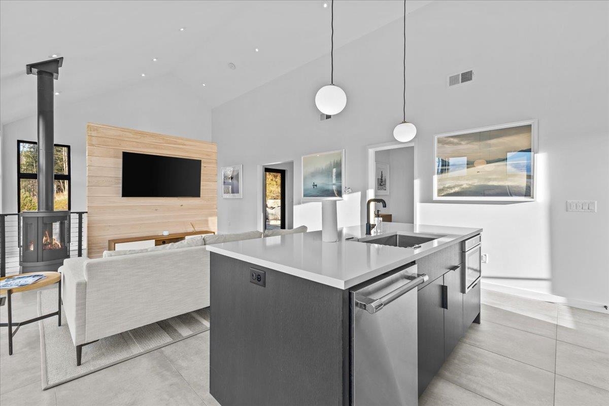 55 Eloise Lane Unit: B