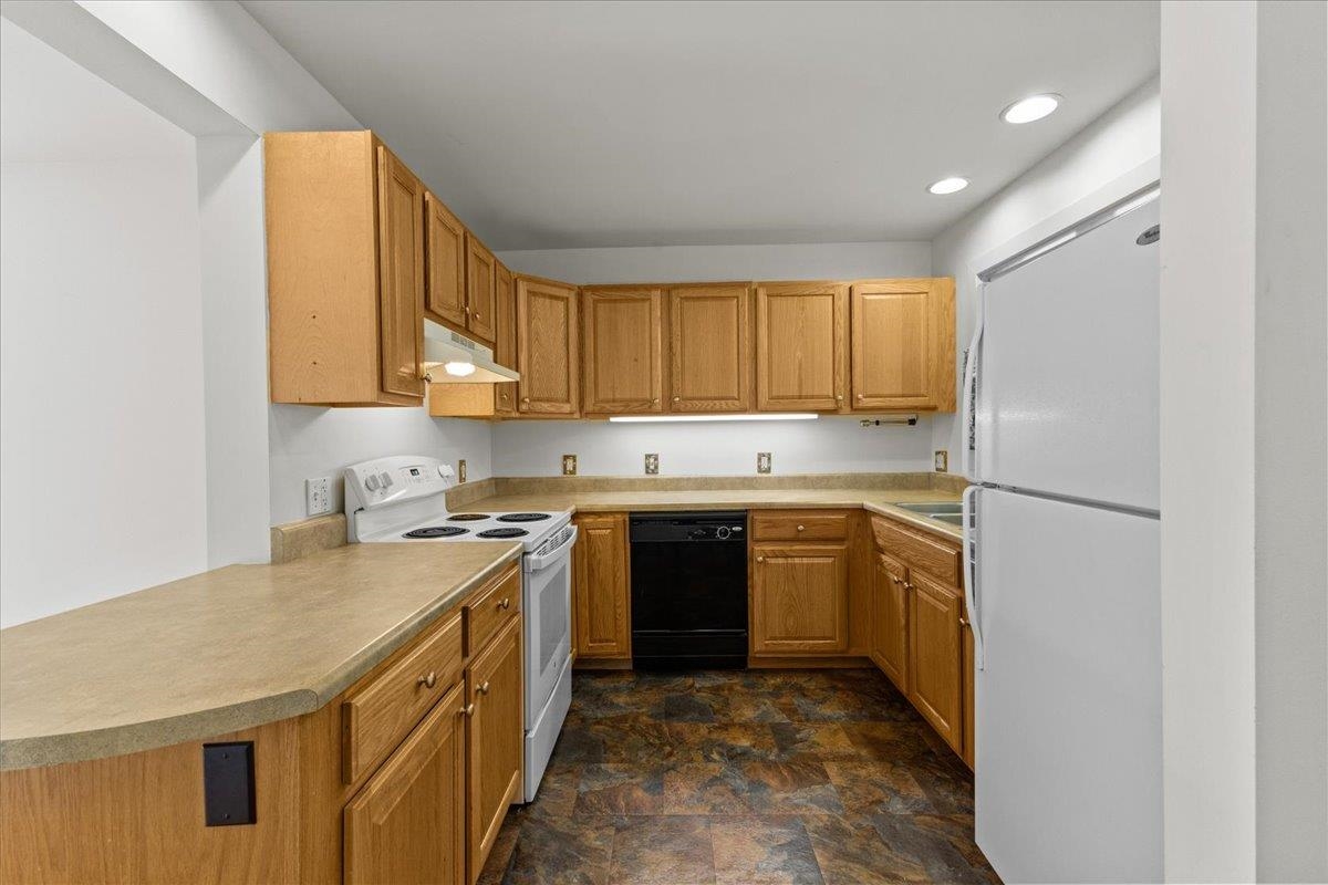 131B Sylvan Woods Drive Unit: 7