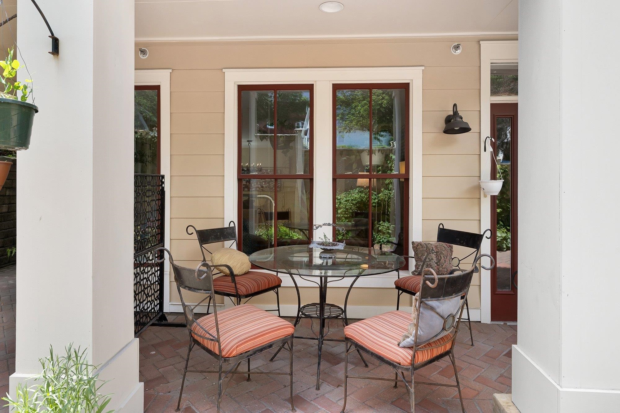 162 South Main Street Unit: 1