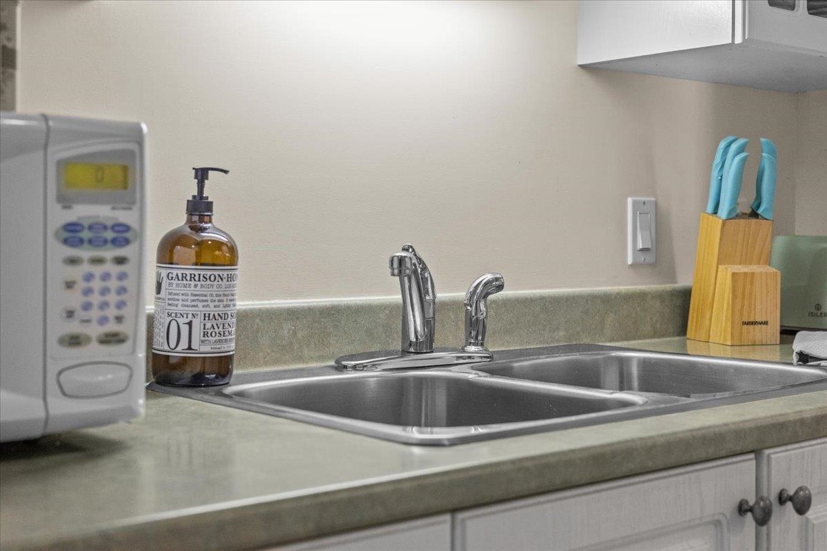 44 Park Place Unit: #205