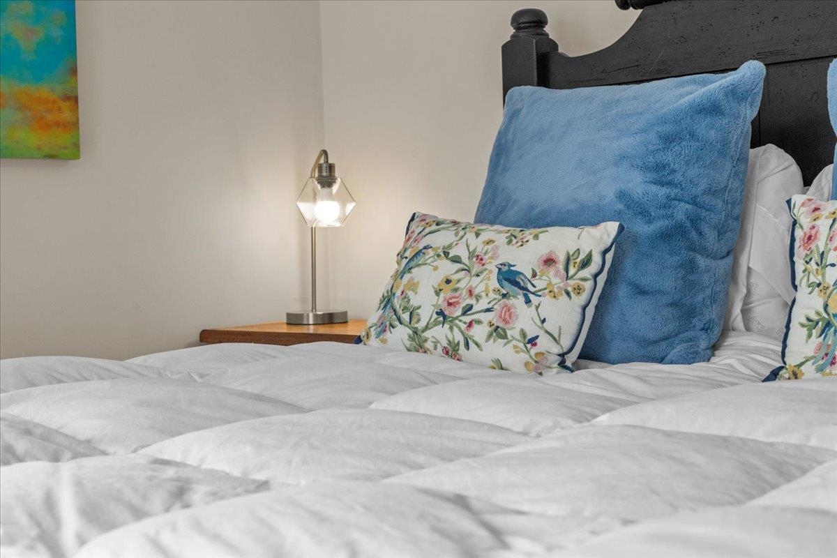 44 Park Place Unit: #205