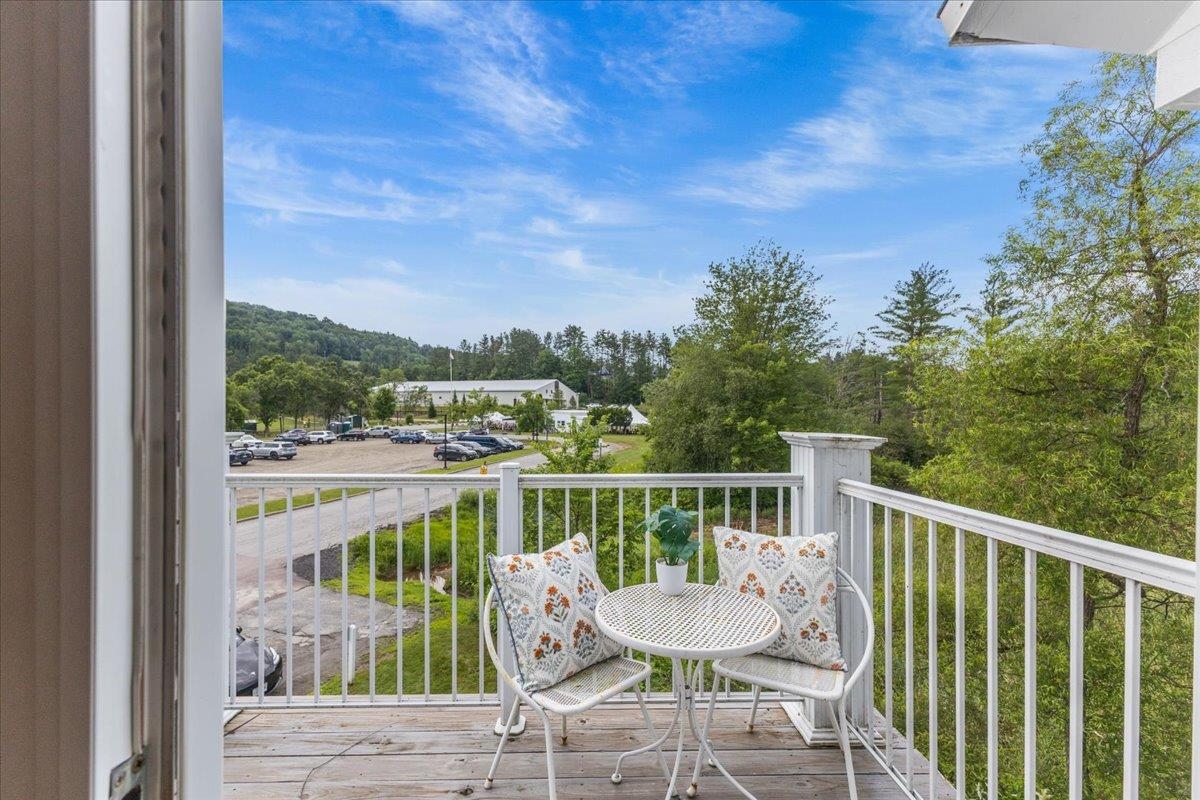 44 Park Place Unit: #205