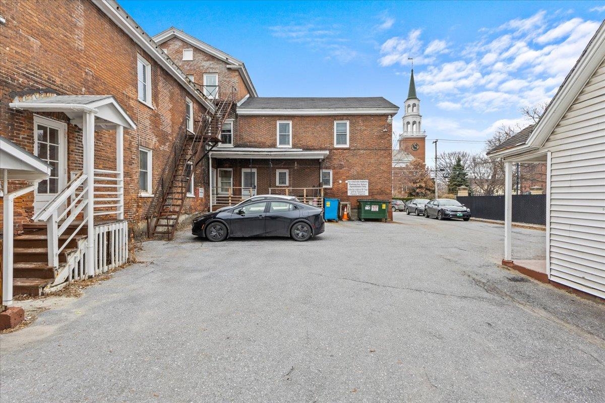 21-25 Elmwood Avenue