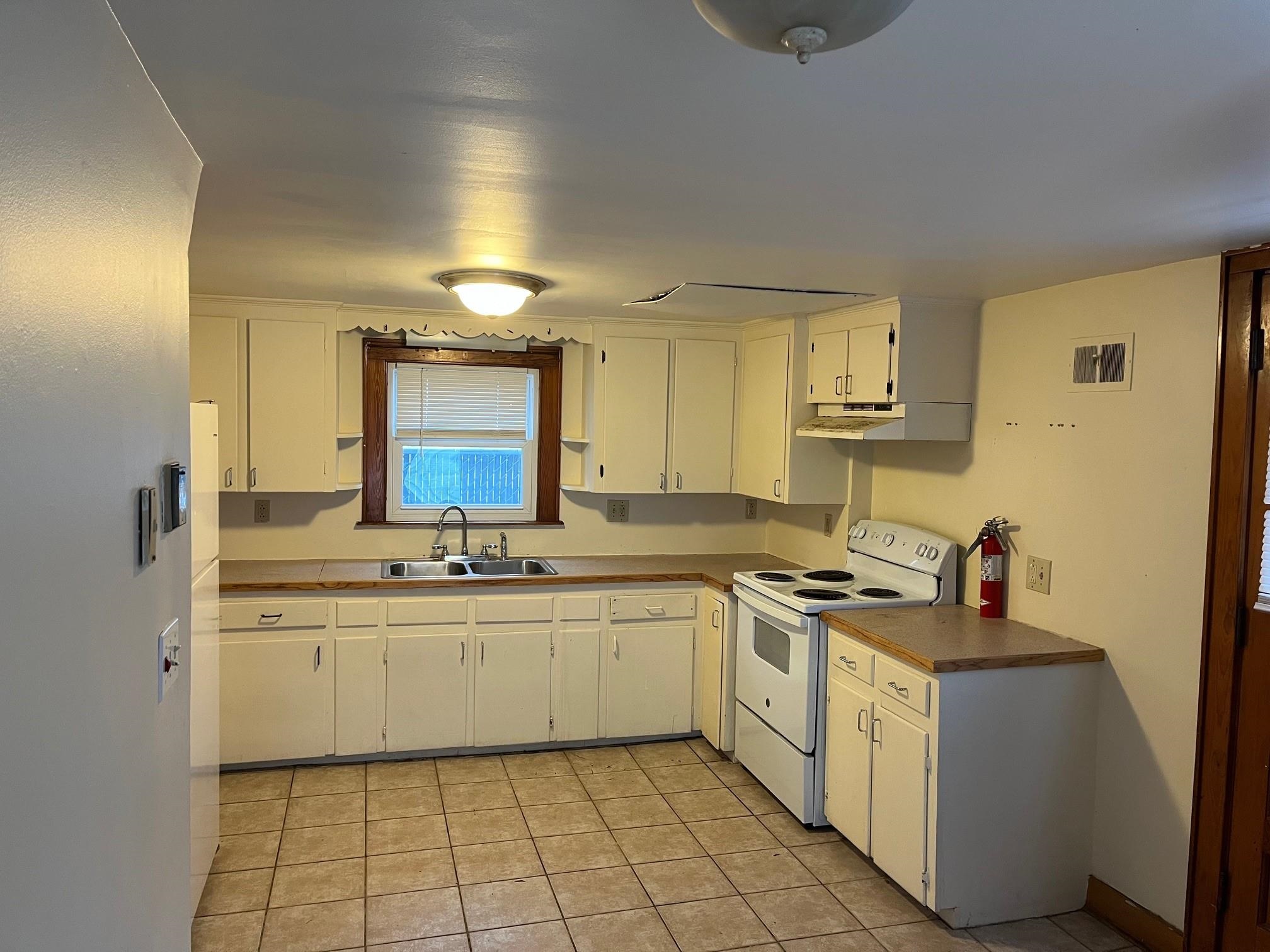 21-25 Elmwood Avenue