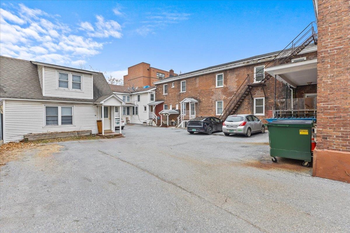 21-25 Elmwood Avenue