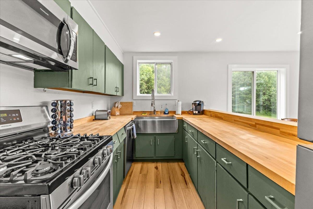 977 Taber Hill Road