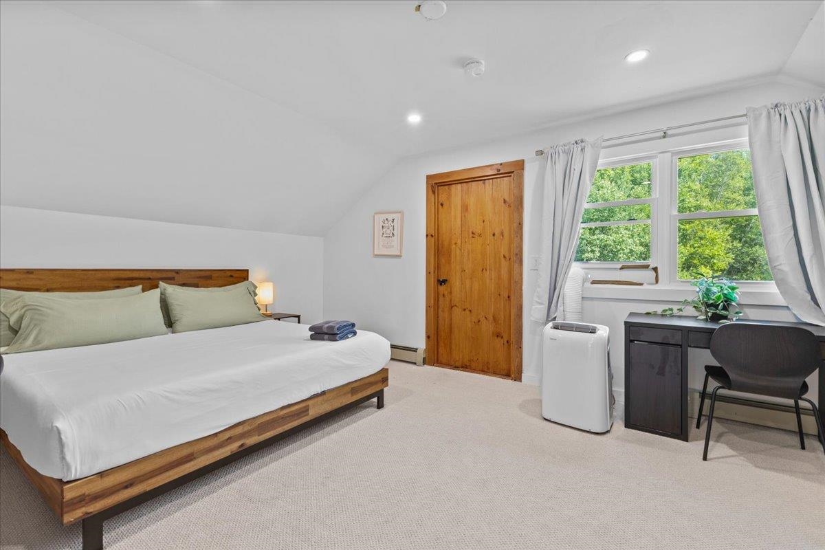 977 Taber Hill Road