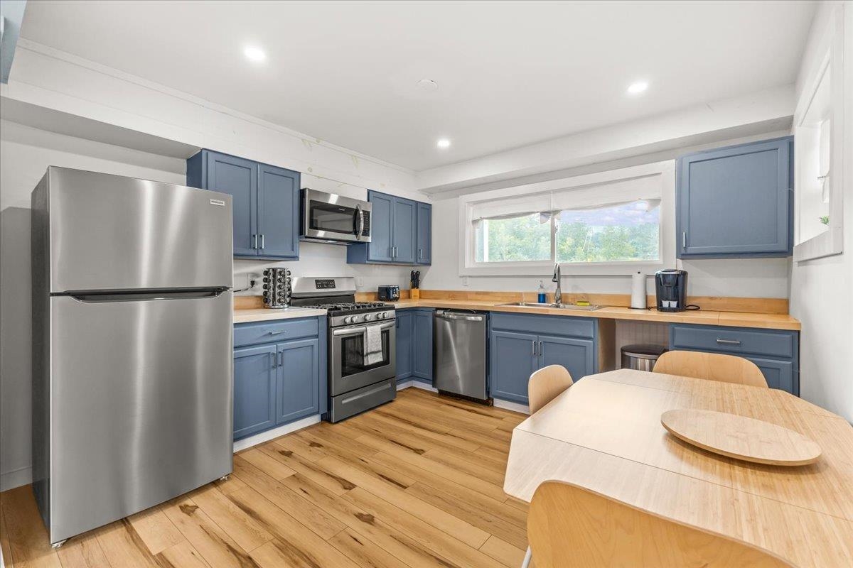 977 Taber Hill Road