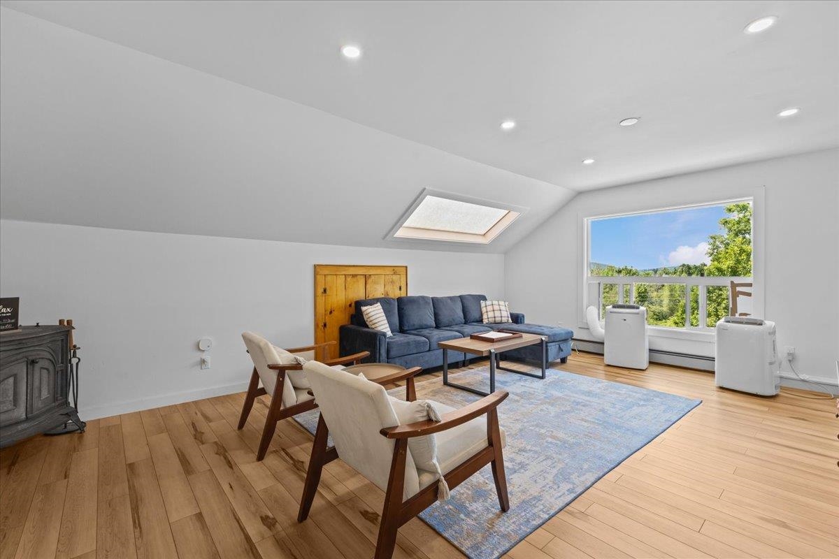 977 Taber Hill Road