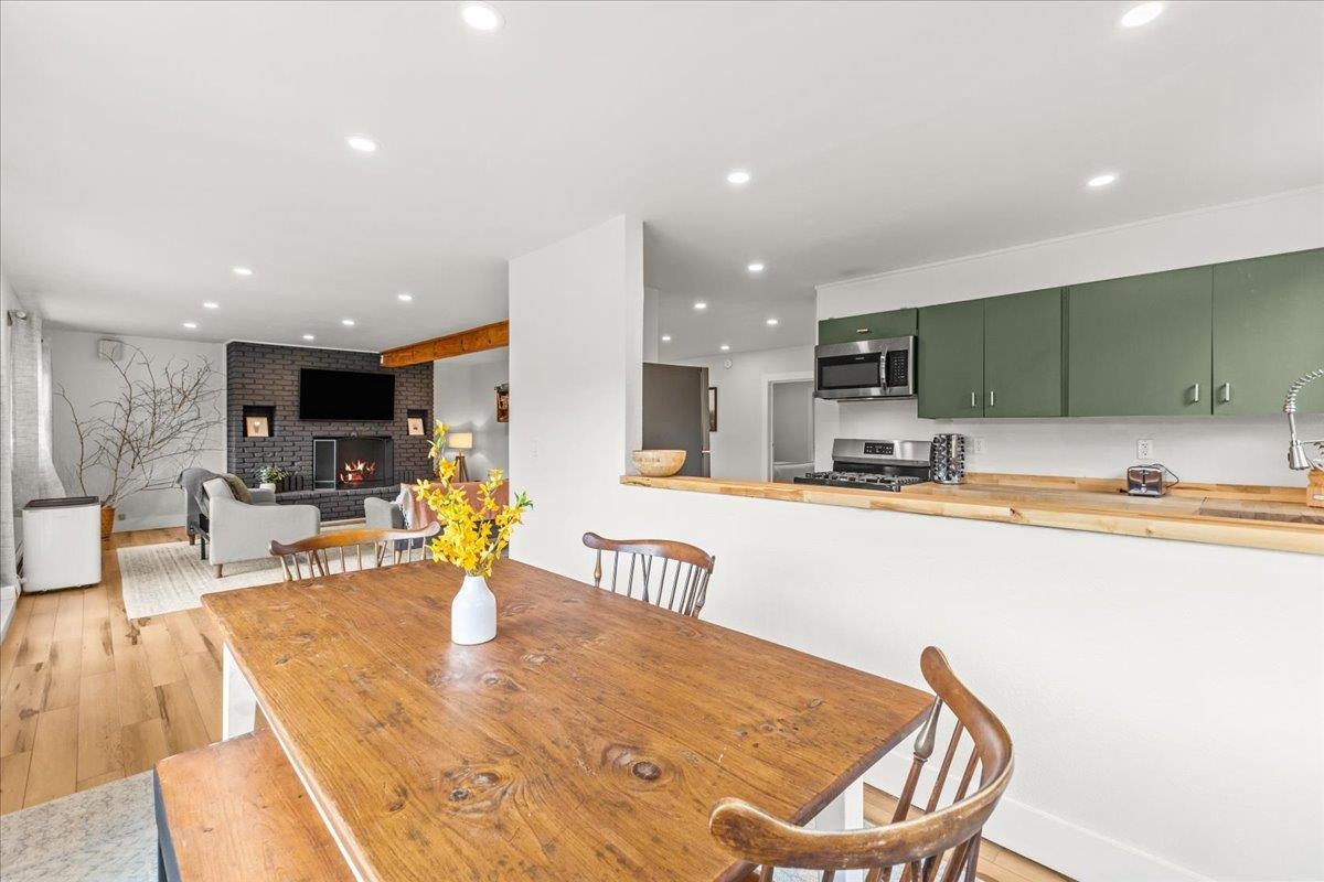 977 Taber Hill Road