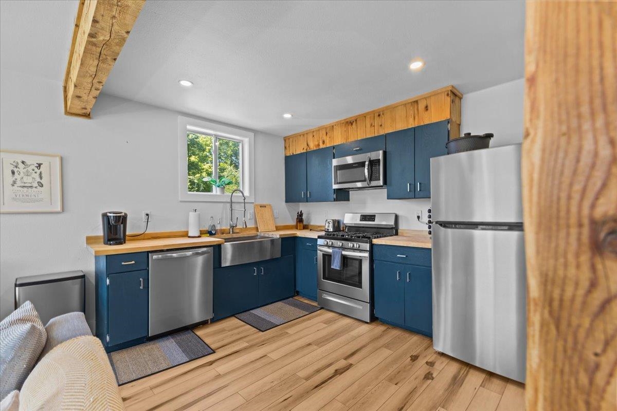 977 Taber Hill Road