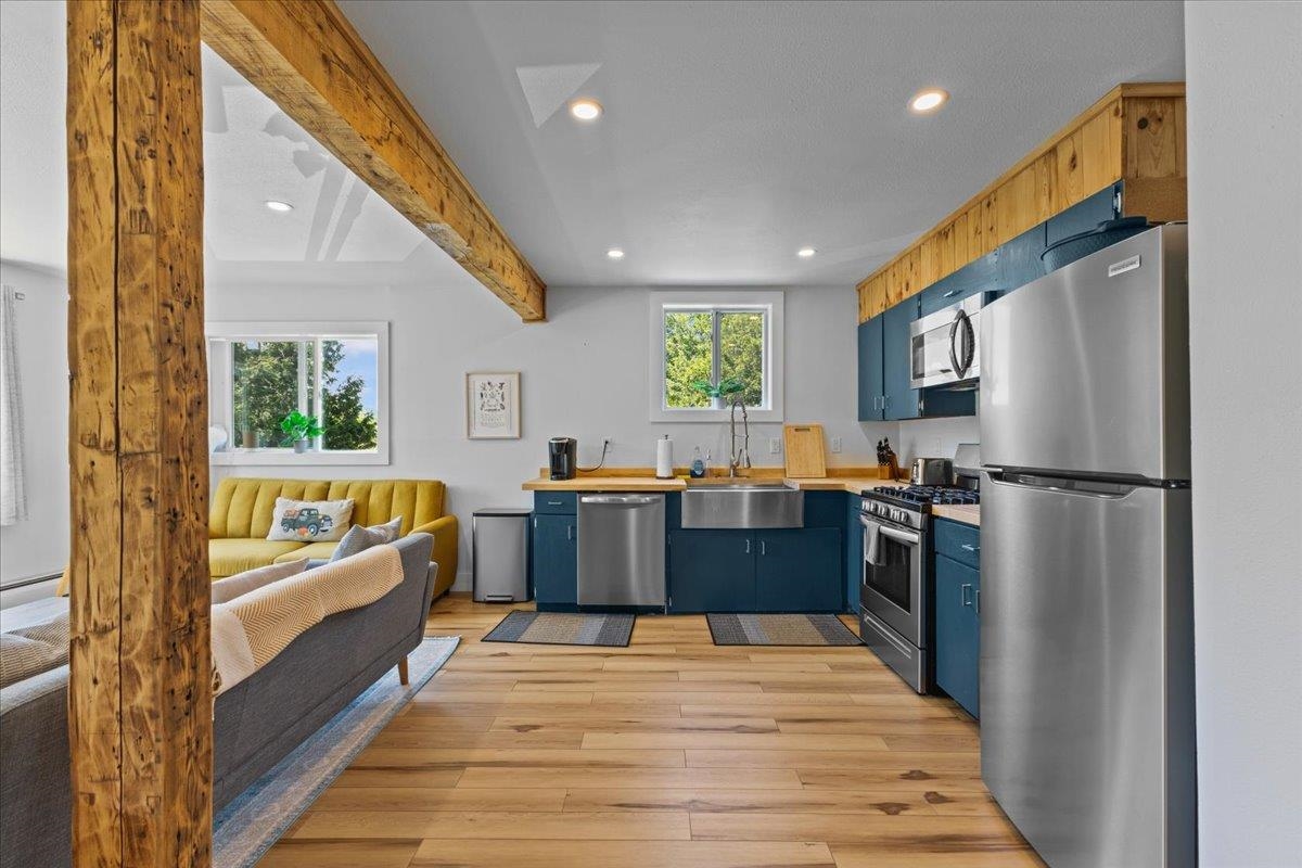 977 Taber Hill Road