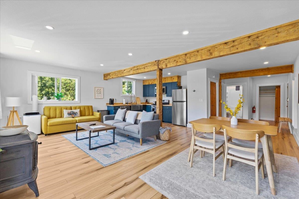 977 Taber Hill Road