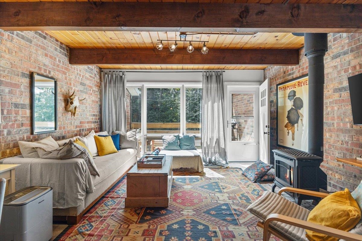 67 Fox Hill Road Unit: 4