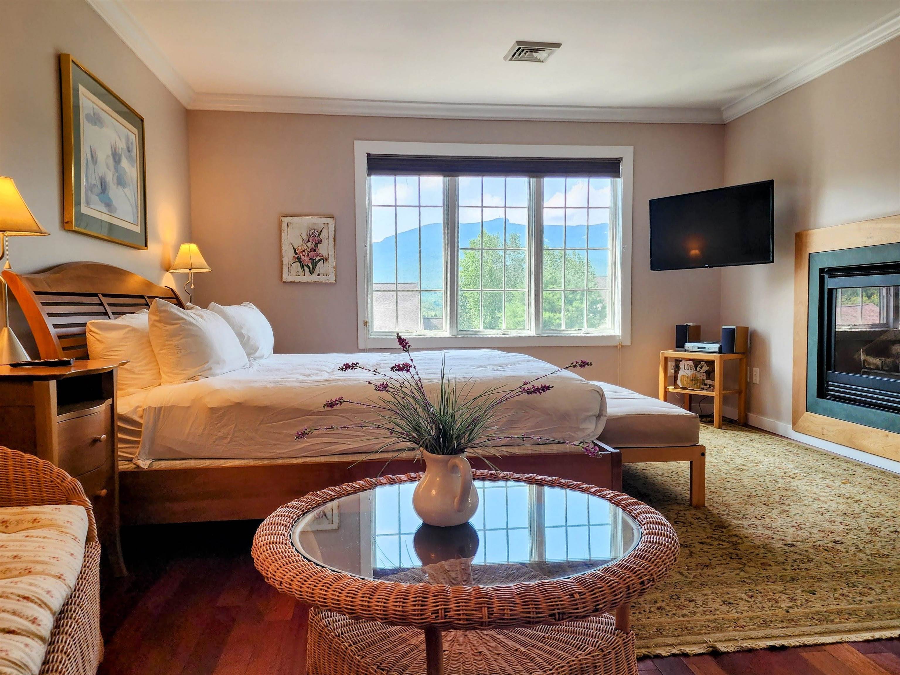 608B Topnotch Road Unit: 608B