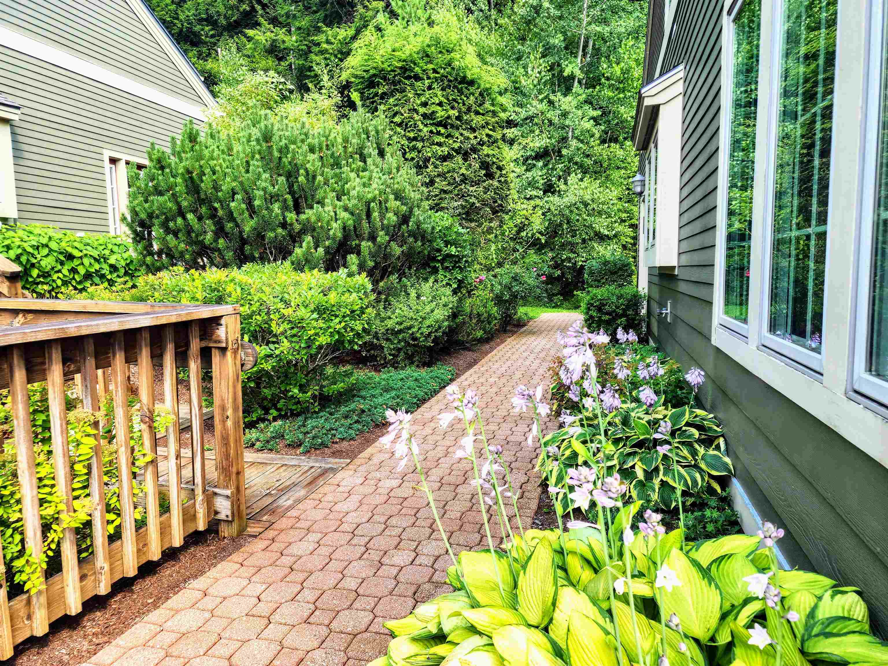 608B Topnotch Road Unit: 608B