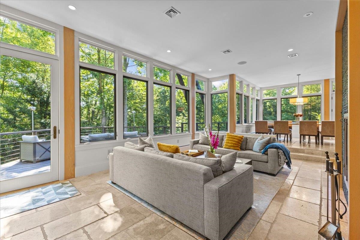 961 Little River Farm Road