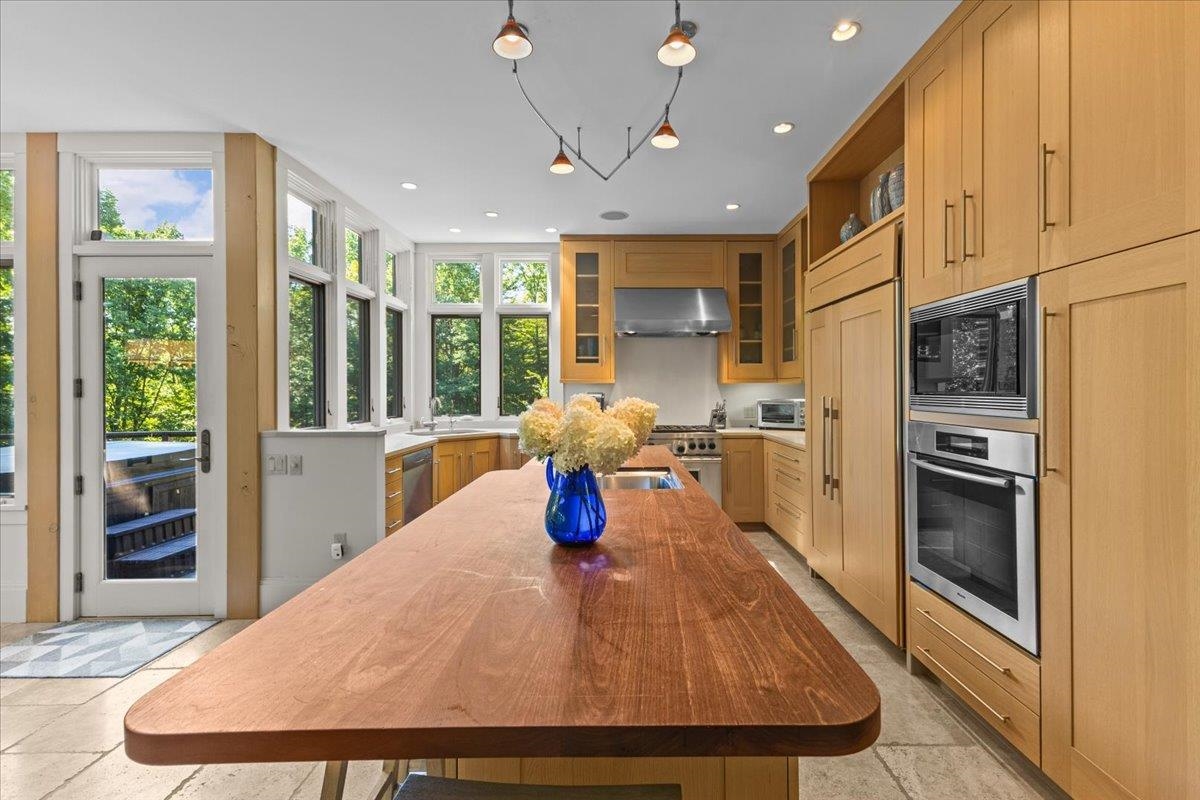 961 Little River Farm Road