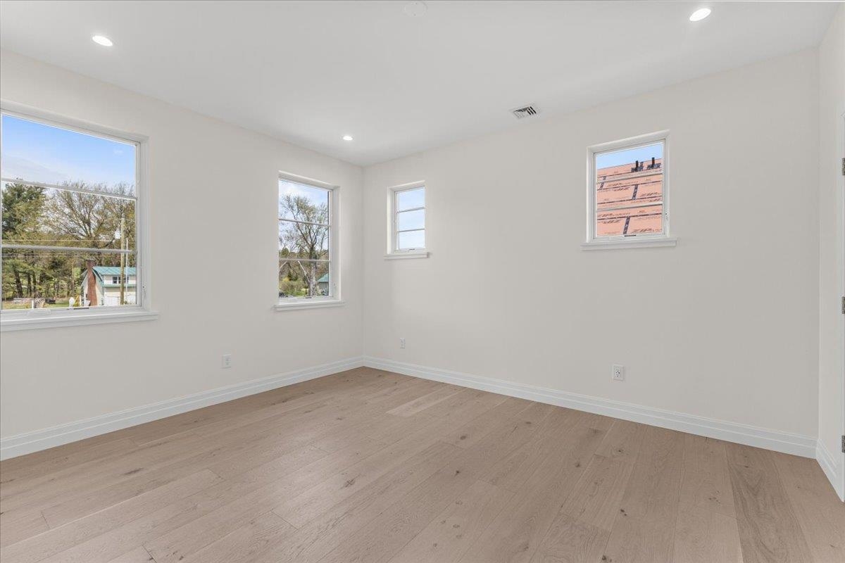 24 River's Edge Lane Unit: 2